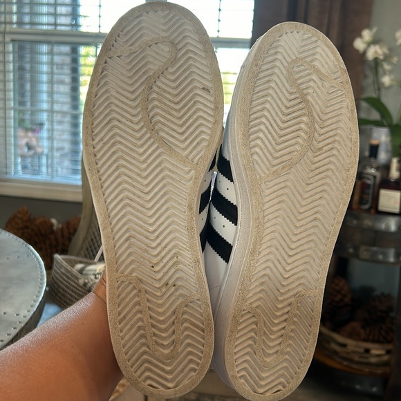 ADIDAS SUPERSTAR Men’s  8 CLOUD WHITE/ CORE BLACK / CLOUD WHITE, Like new! - Picture 4 of 4